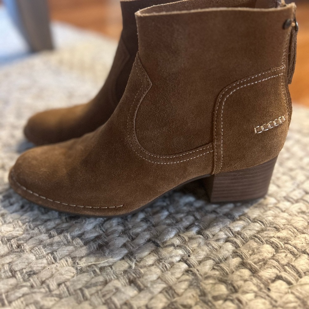 Frye women’s booties size 8.5